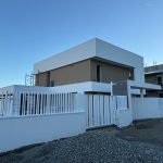 Villa 1 - Ringhiera e cancello esterno